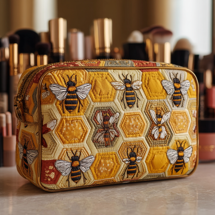 Fien - Gesteppte Kulturtasche Bienen im Gras