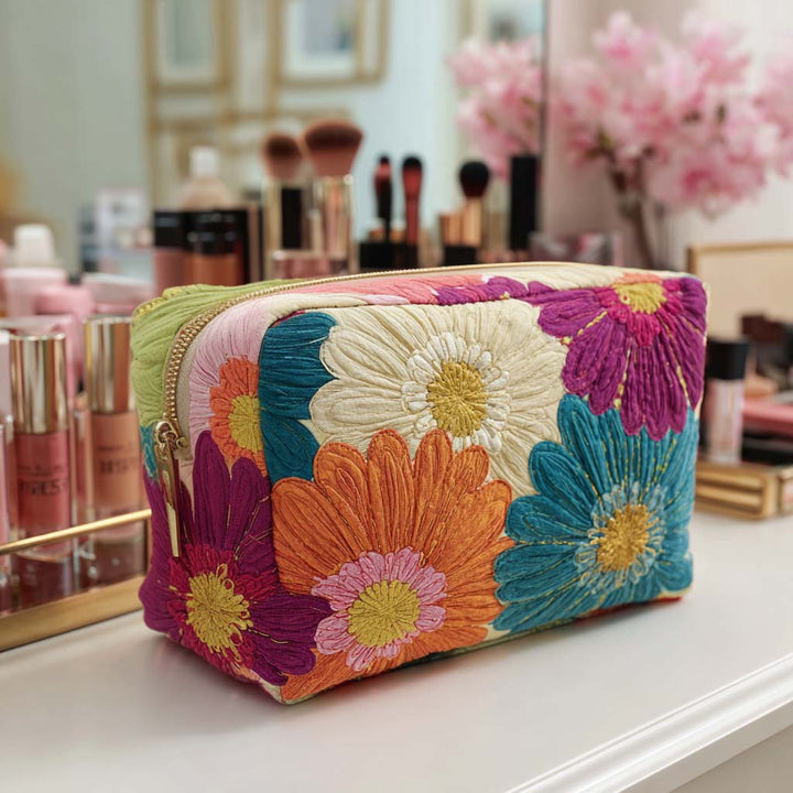 Francina - Gesteppte Kulturtasche Bestickte Gänseblümchen