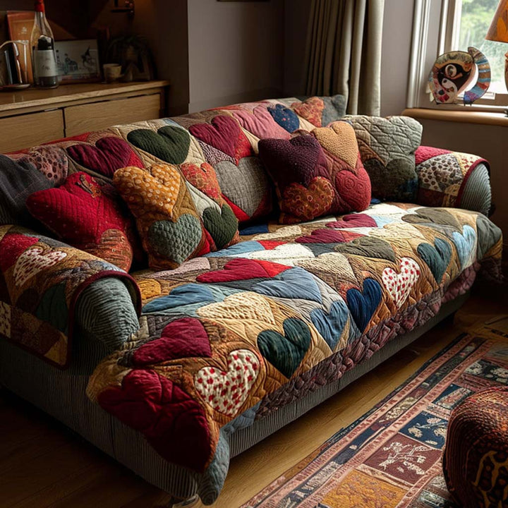 Suze - Gesteppte Sofahusse Herz Romantisch