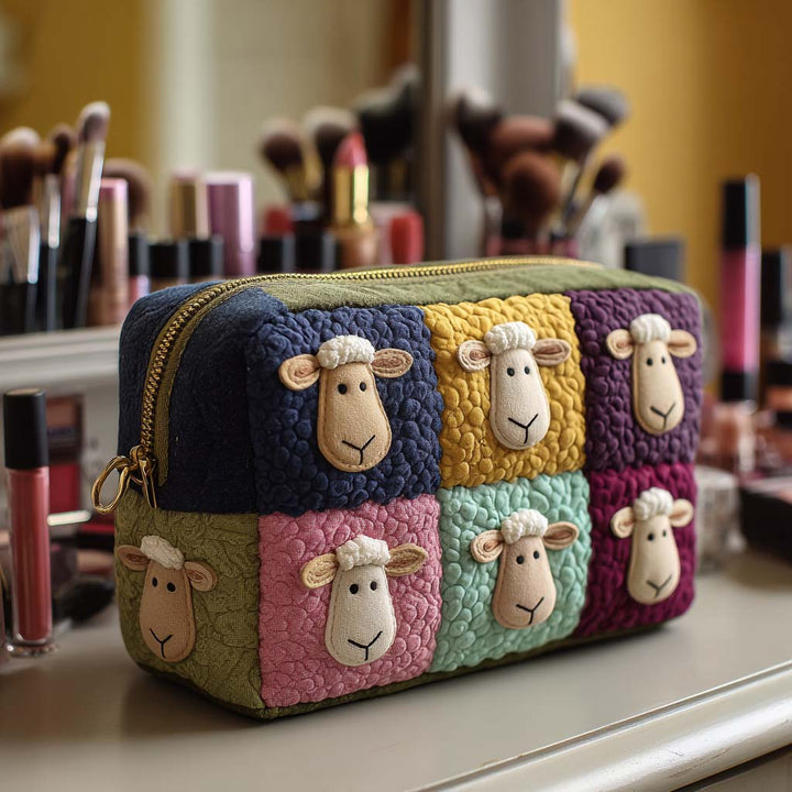 Sanne – Gesteppte Kulturtasche aus Patchwork-Stoff