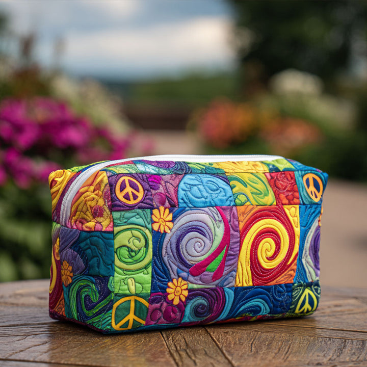 Hanne - Gesteppte Kulturtasche Quilt und Friedenssymbol