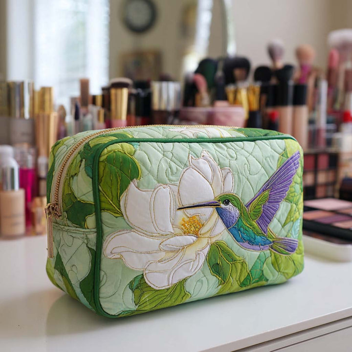 Iris - Gesteppte Kulturtasche Raffinierte Blütenblätter